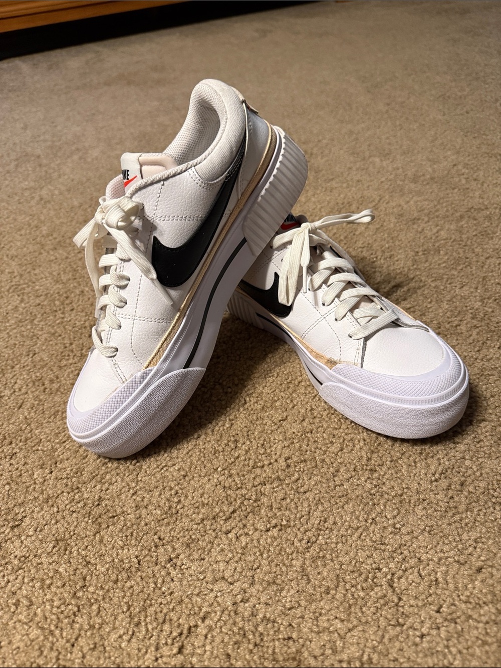 Nike Women's Court Legacy Lift Shoes